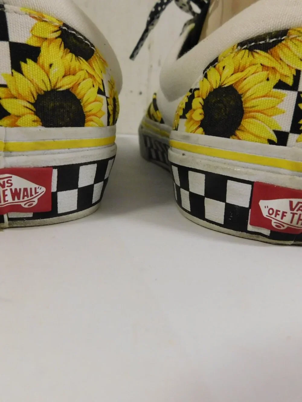 Van Customs Checkerboard Sunflower Lace Up Shoes sz 6 men 7.5 Women